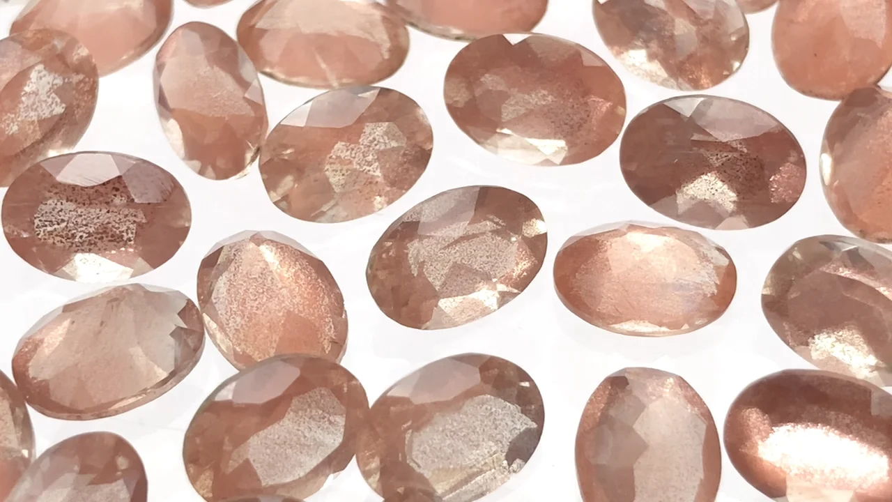 宝石質オレゴンサンストーンAAAA オーバルファセットカット7×5mm 1粒  