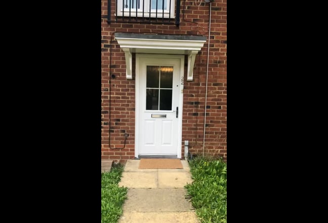 Newly Refurbished- Beautiful House Behind Dehav Main Photo