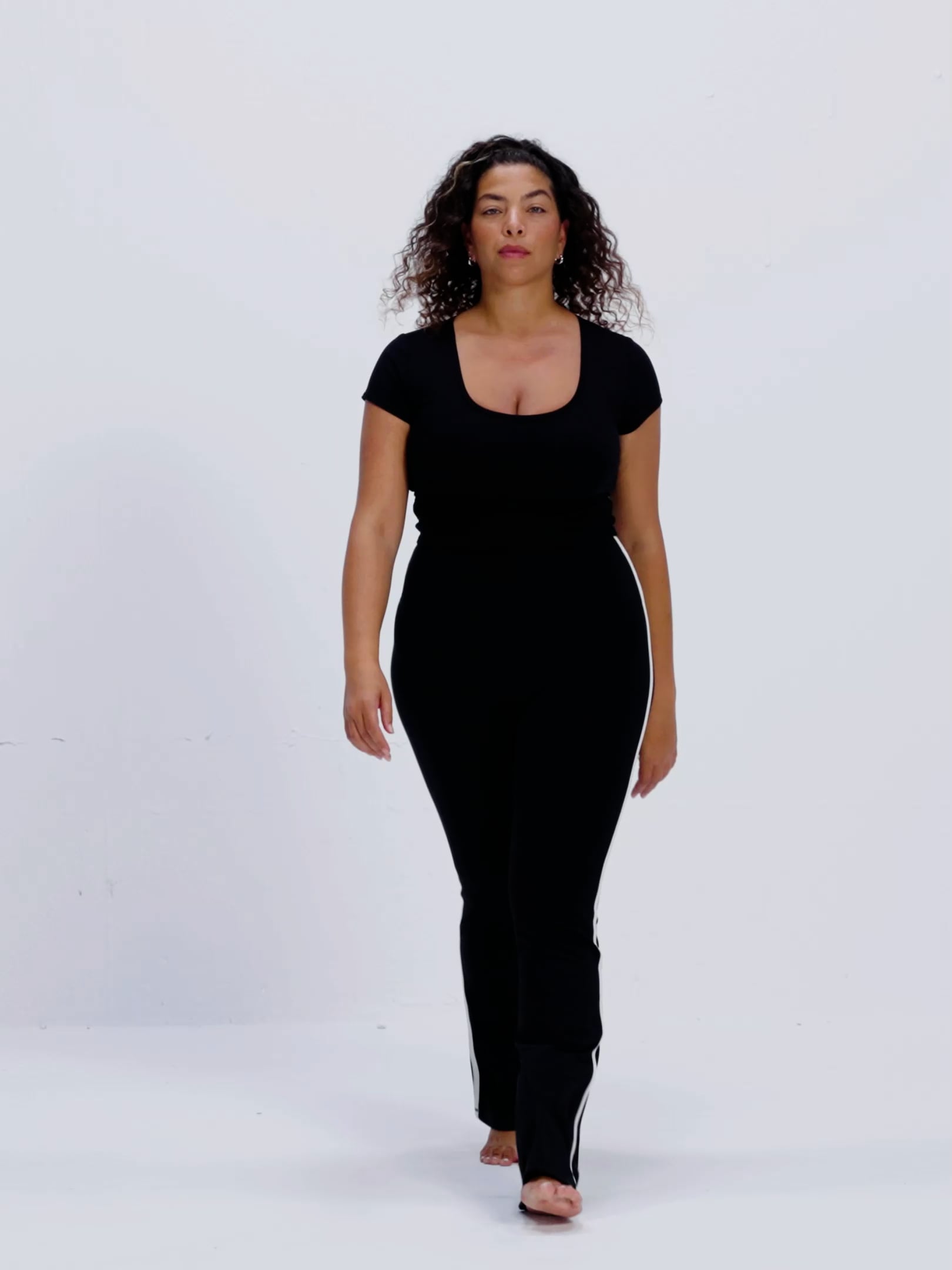 חולצת קרופ עם שרוול קצר מבד ilios