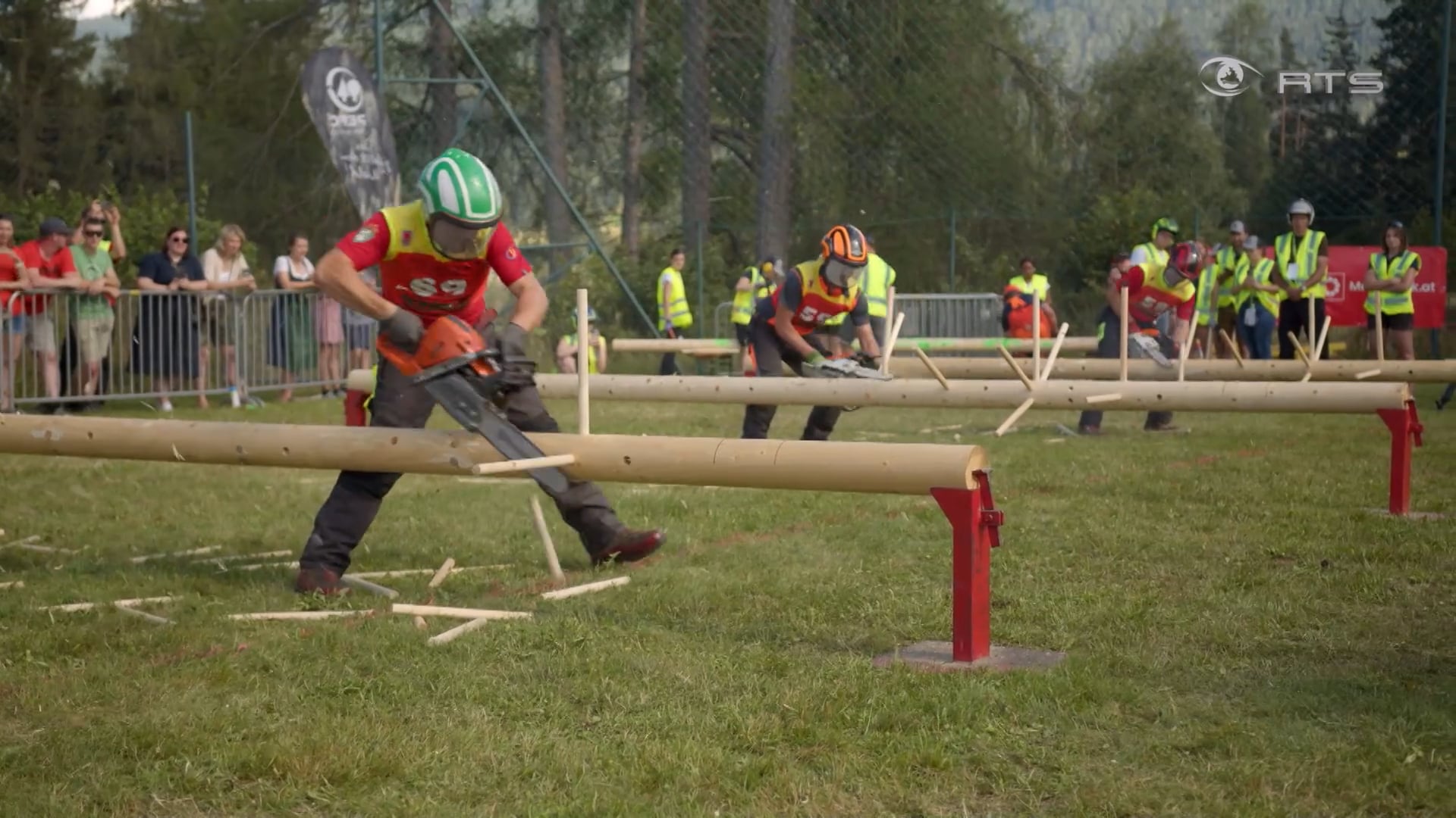 rund-70-landjugend-mitglieder-messen-sich-beim-bundesentscheid-forst