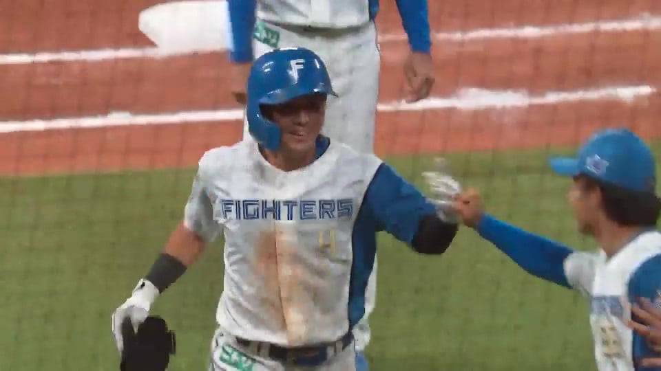 【5回裏】満塁のチャンスで勝ち越しに成功!! ファイターズ・上川畑大悟のタイムリーヒット!!  2023年8月15日 北海道日本ハムファイターズ 対 千葉ロッテマリーンズ