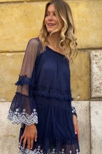 Vidéo: Robe Courte Angel