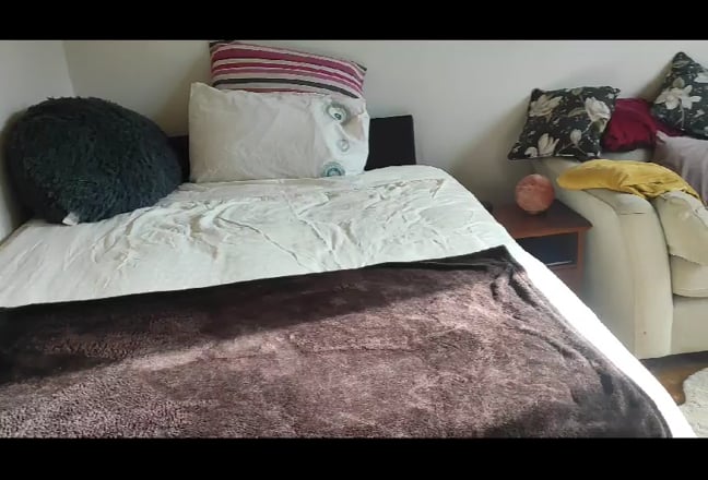 Room to let, short term or long term. Main Photo