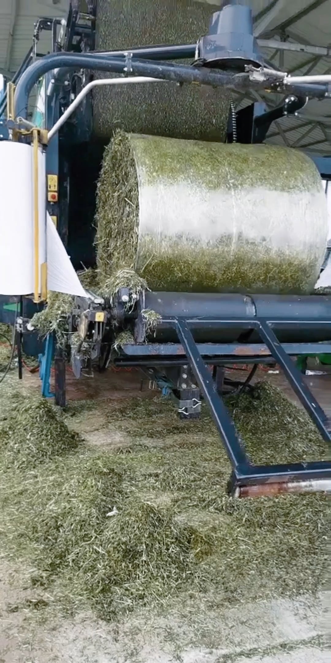 silage film wrap, wrap silage, silage foil on Vimeo