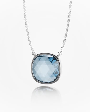 Video of our Sky Blue Topaz Necklace Set in Rhodium 925 Silver 30 Carats