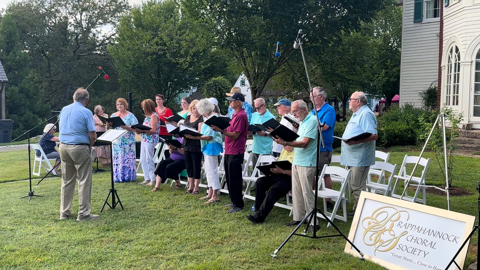 RCS Singing "Bein' Green" at Gari Melcher's Art After Hours