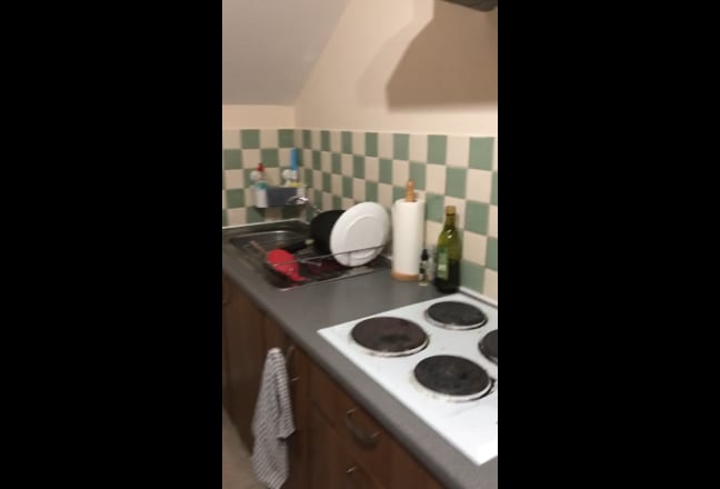 A cosy modern studio flat Main Photo