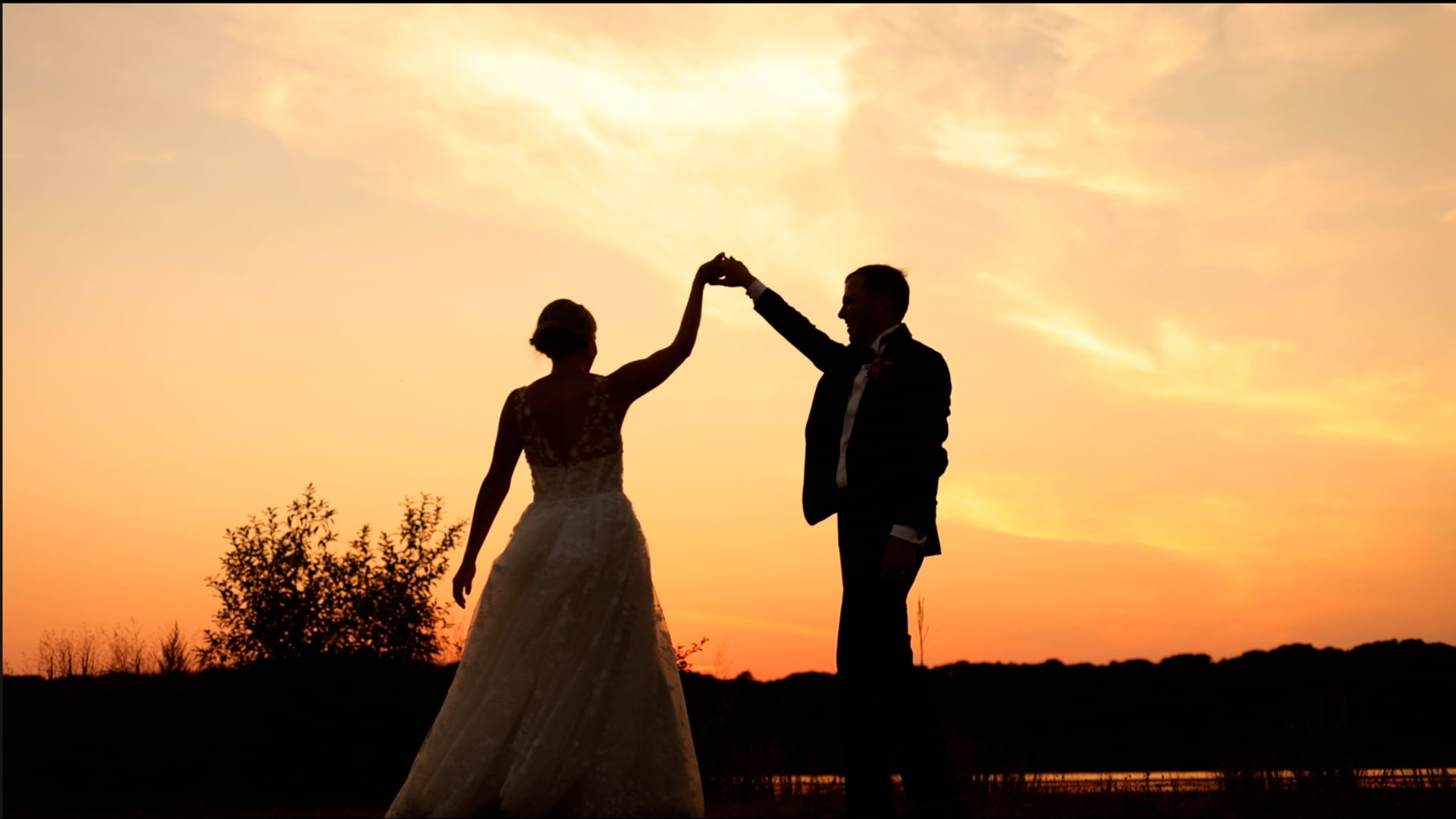 Promotional video thumbnail 2 for Dreamlight Wedding Films
