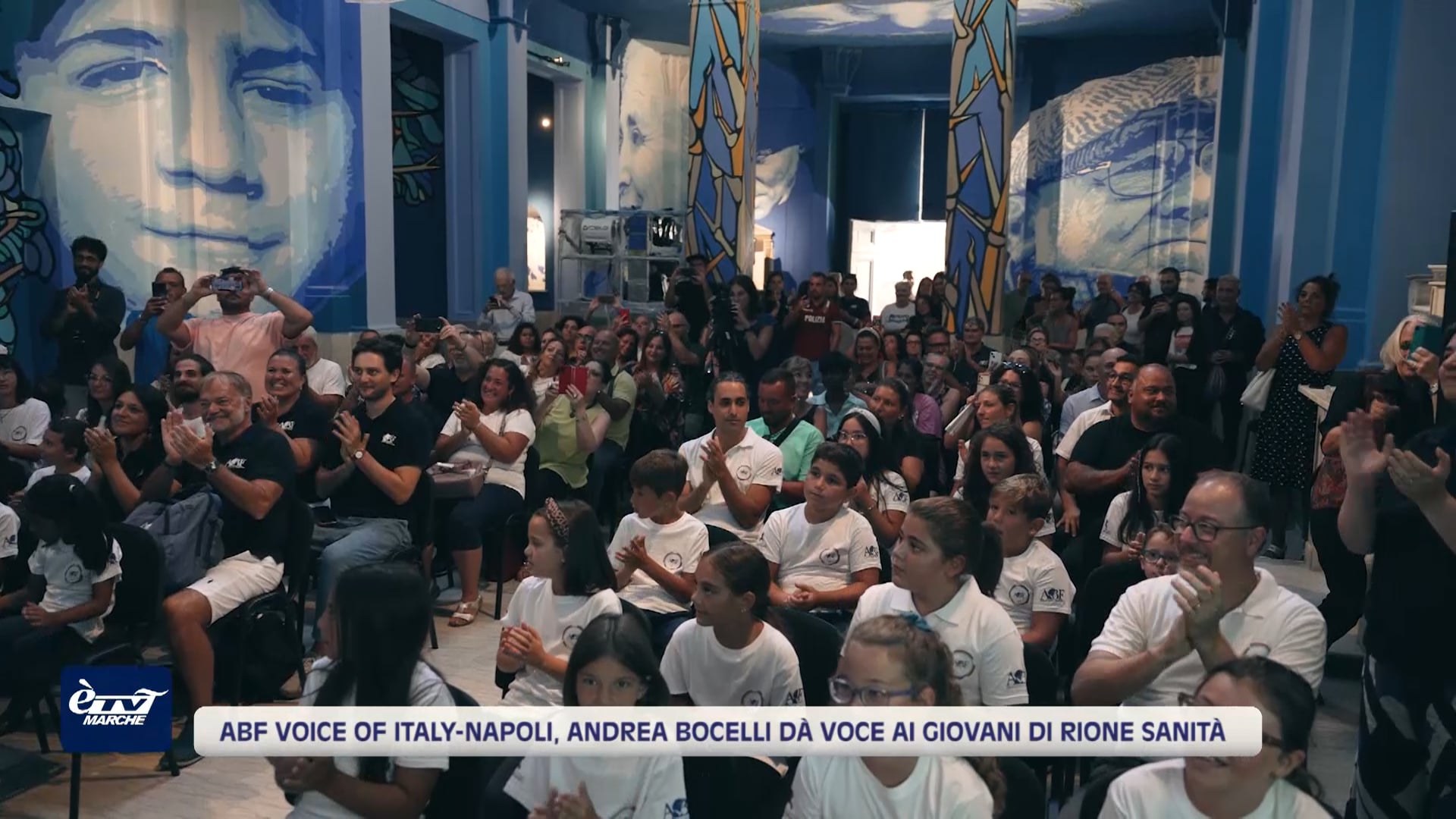 Andrea Bocelli dà voce ai giovani di Rione Sanità - VIDEO