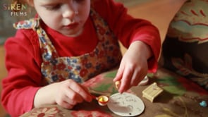 Watch What does fine motor play look like?