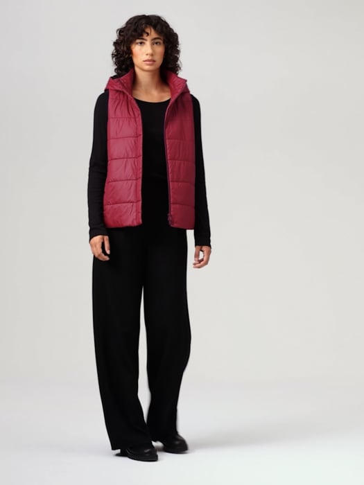 Eggshell Recycled Nylon Vest with Removable Hood