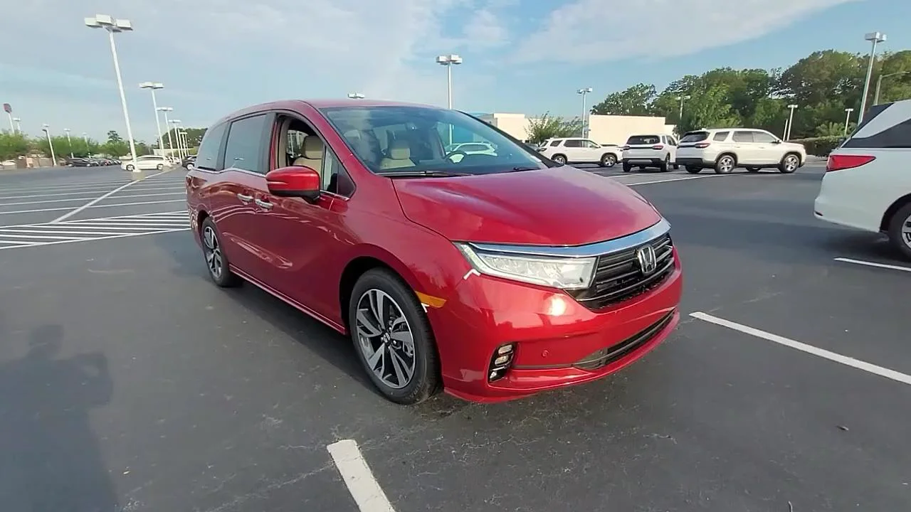 NEW 2024 Honda Odyssey Touring Auto at Lumberton Honda (NEW) RB000811