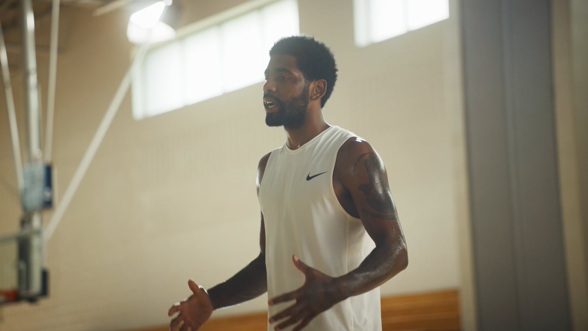 Nike - Kyrie Irving, Inside The Move