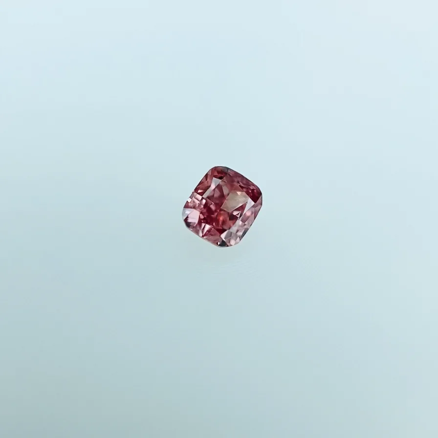 FANCY VIVID PINK 0.060ct CU/RT2220/CGL/GIA FANCY VIVID PINK 0.060ct CU/RT2220/CGL/GIA