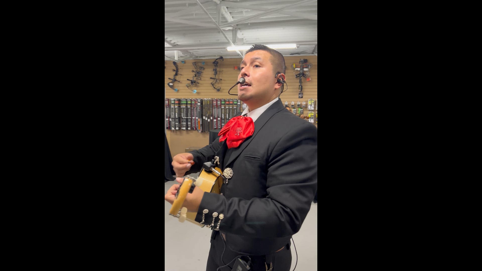 Promotional video thumbnail 1 for Mariachi Real de Alvarez