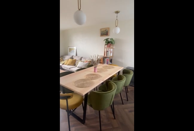 Beautiful room with private bathroom, top floor.  Main Photo