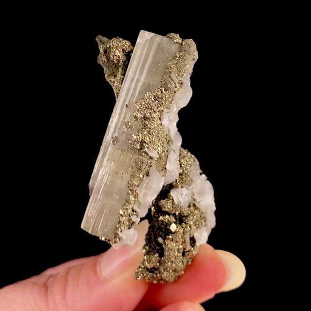 Fluorapatite (doubly-terminated) with Pyrite and Calcite