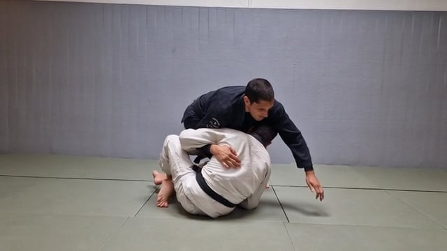 Passage de garde sit-up en knee slide