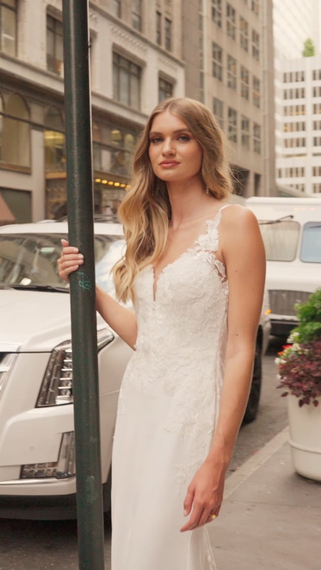 Jessie Wedding Dresses