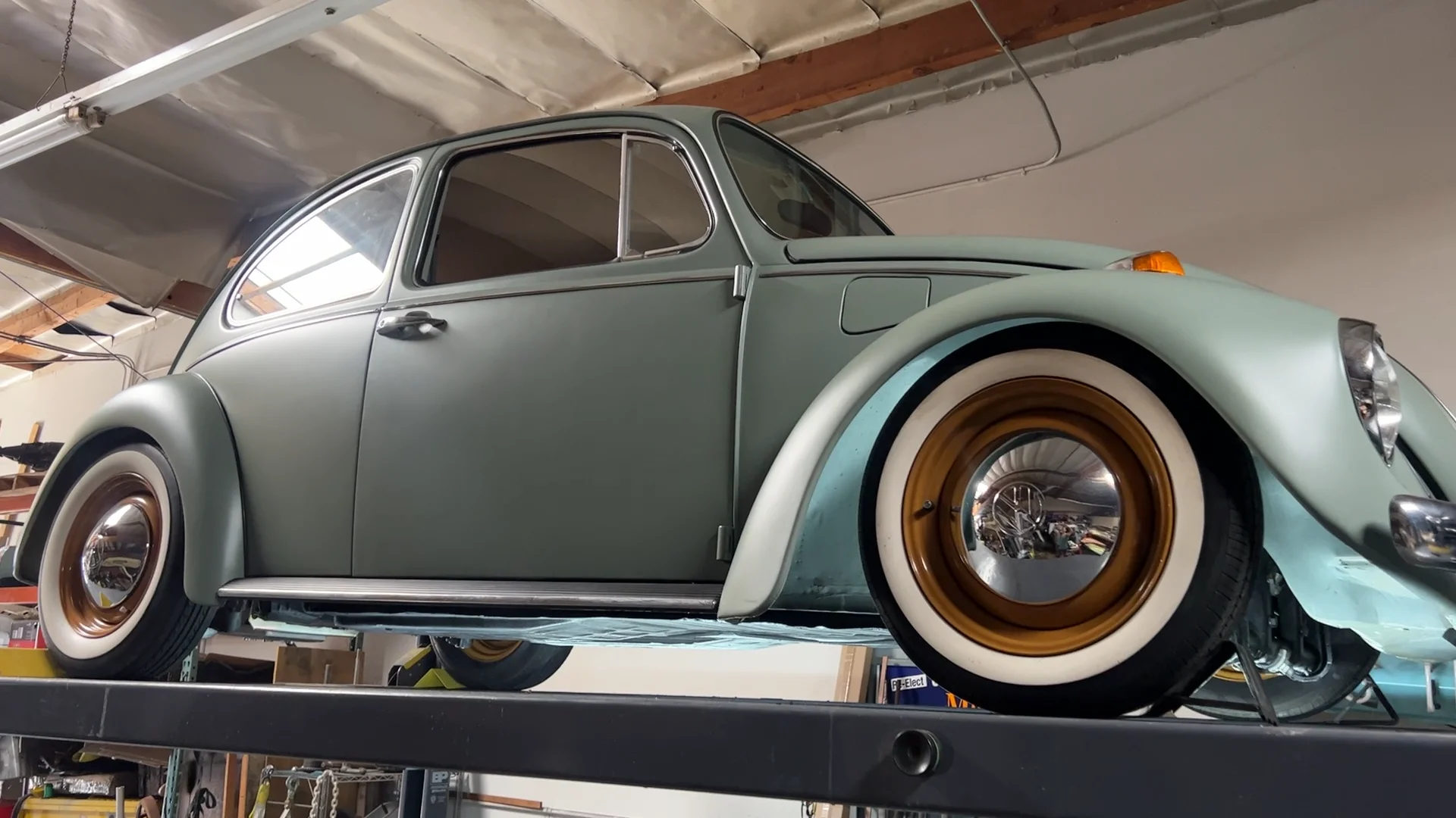 1969 VW Beetle Undercarriage 2 on Vimeo