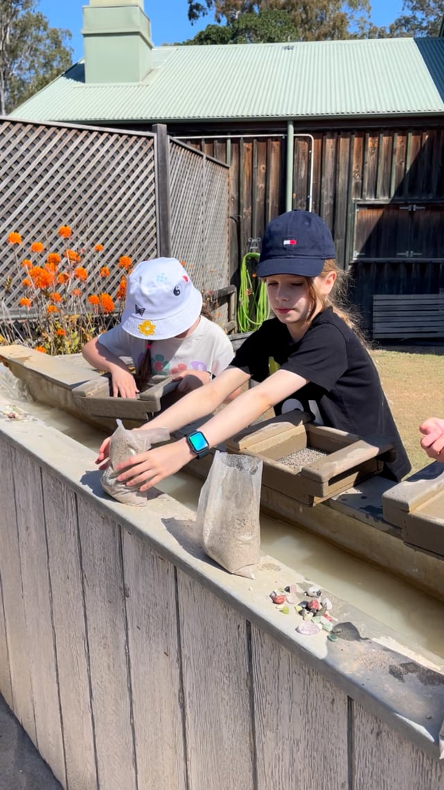 1.09.23 Paradise Country - Gold Panning