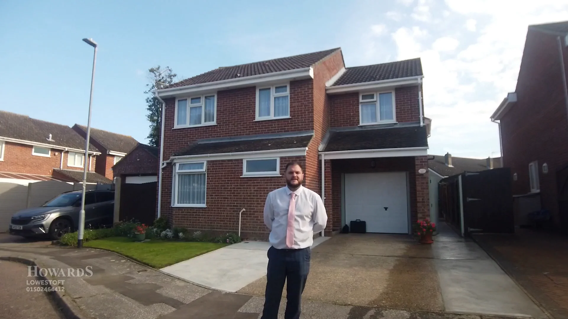 Quick Sneak Peek of Wayne Close, Lowestoft, 4 bedroom DetachedHouse