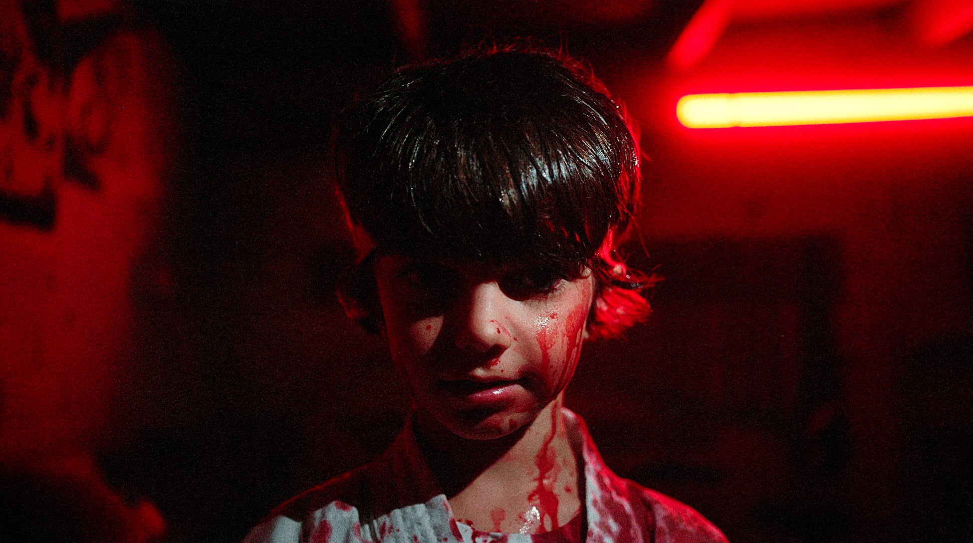 Royal Blood - Shiner in the Dark [Music video]