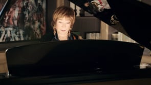 Shirley MacLaine Hollywood Heroines From 2012 - Wide-Awake
