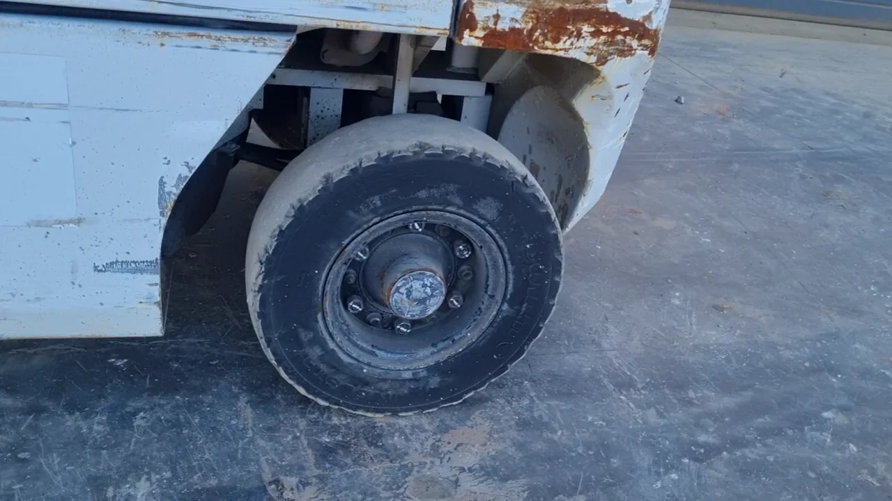 Nissan Gas Forklift Leeds September 23 on Vimeo