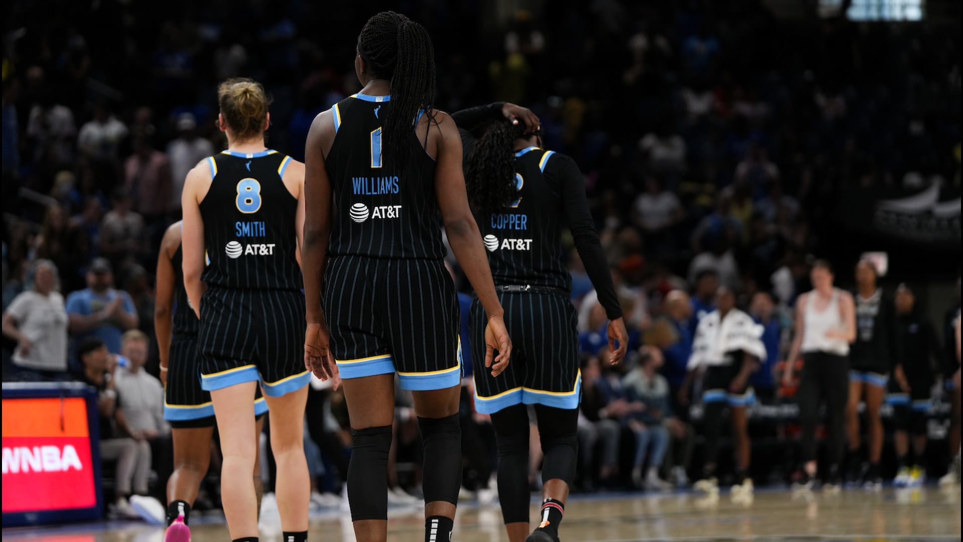 Connecticut kicks off the season with a 78-67 win over the Atlanta