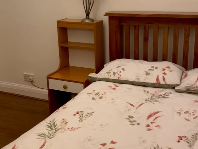 Furnished Double beroom to let in Colindale Main Photo