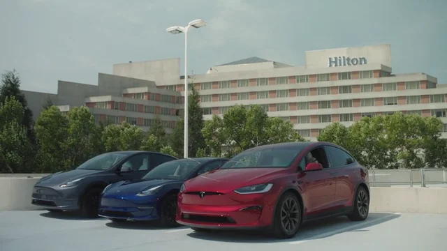 Hilton buys 20,000 universal wall boxes from Tesla