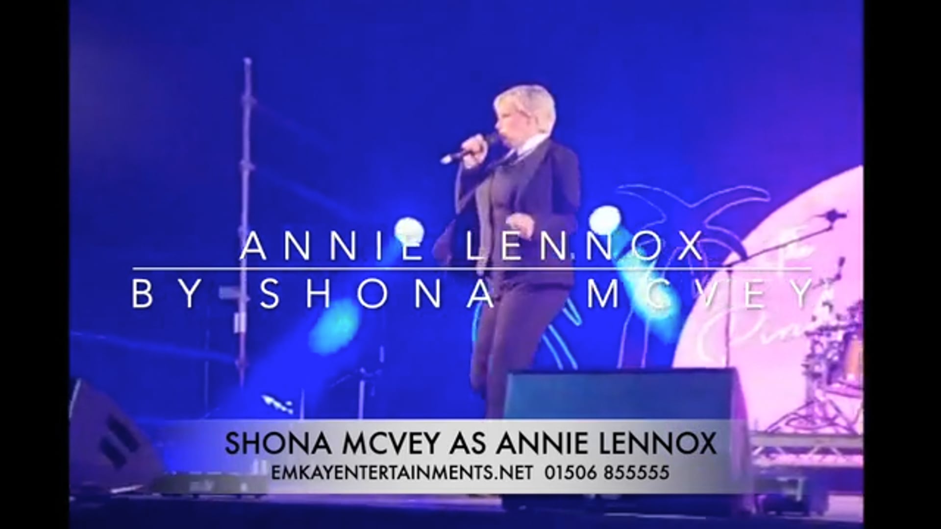 Shona McVey as Annie Lennox