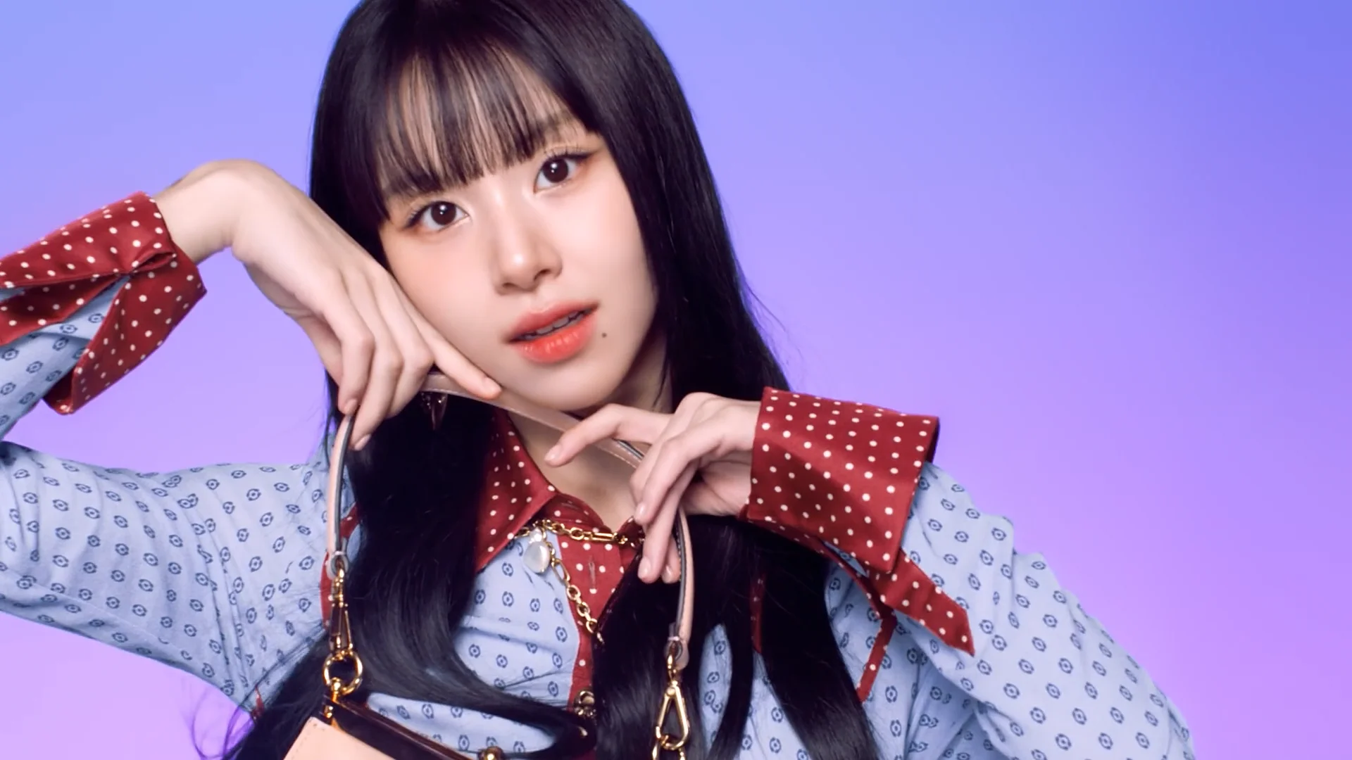 TWICEチェヨンがエトロのアンバサダーに就任！ ポップアップも開催