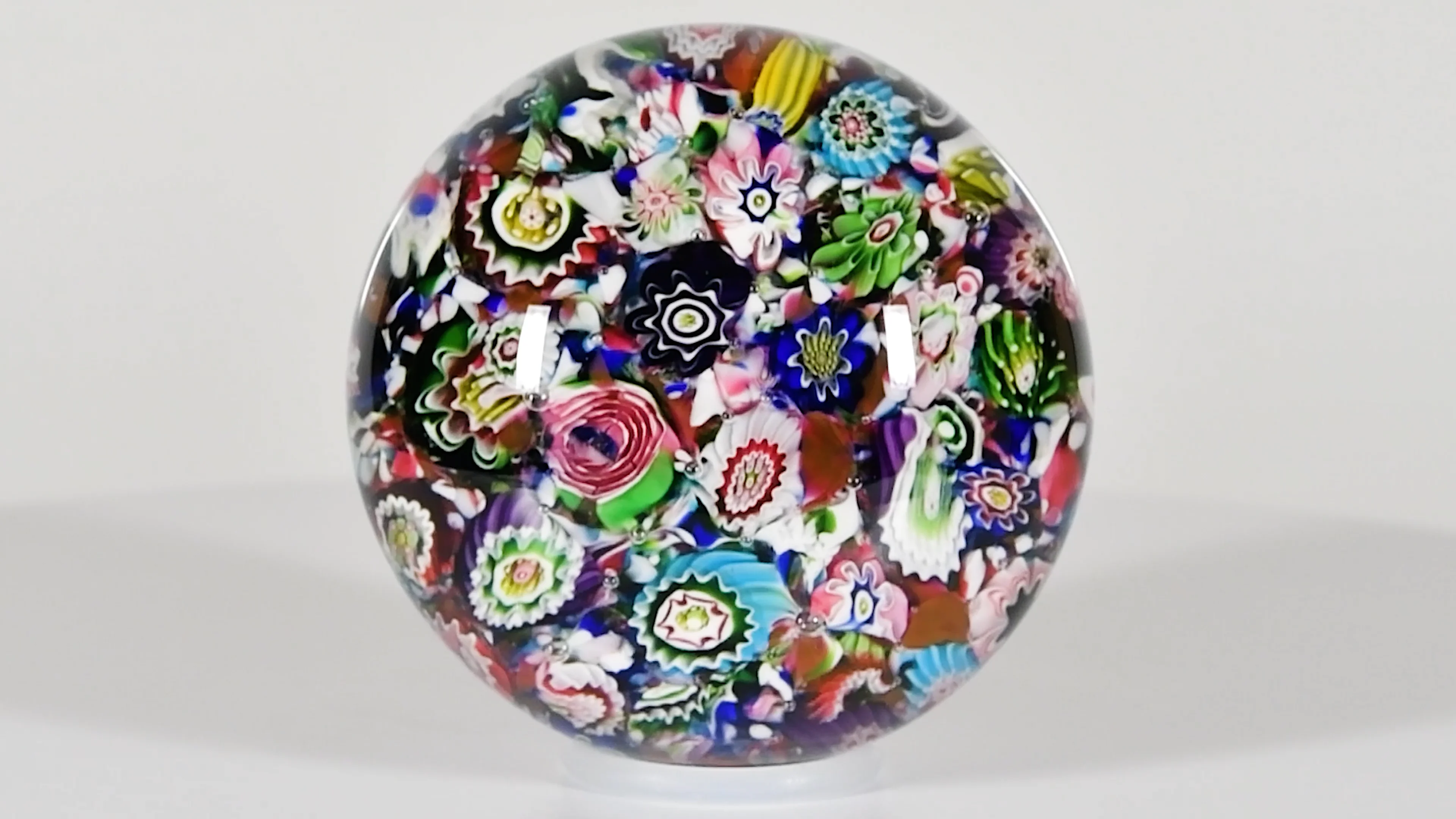 Glass Paperweight Auction 85 Lot 43 on Vimeo