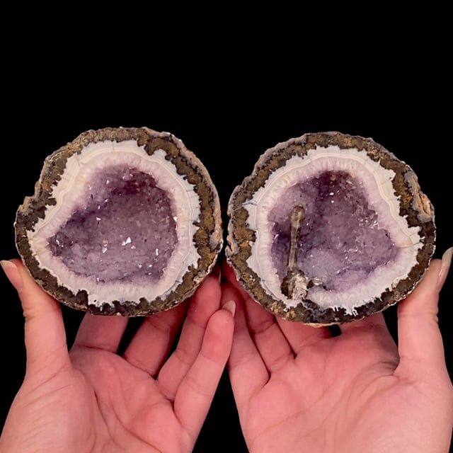 Quartz var: Amethyst / Agate Geode (2 piece set)