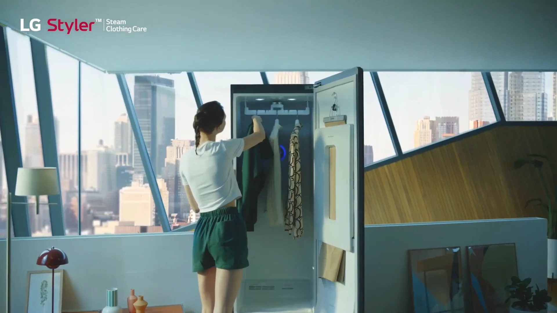 LG Styler Smart Wardrobe S3WF White - New 2023 Edition