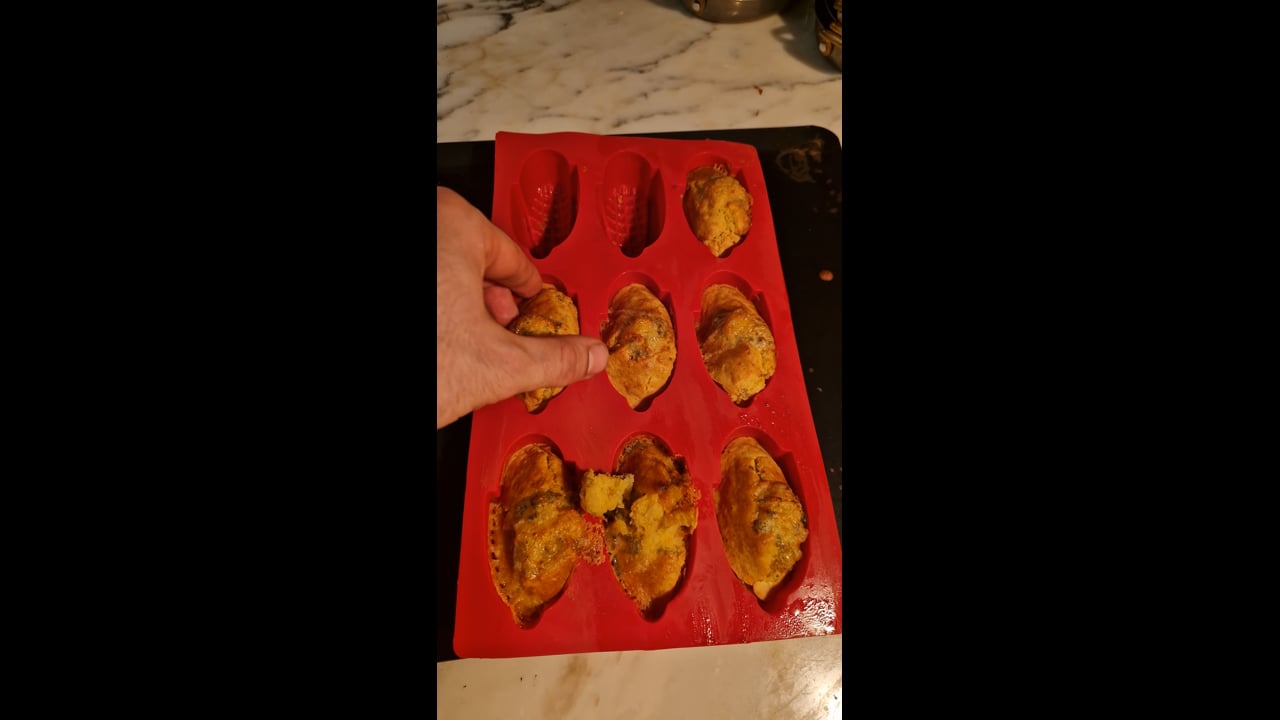 Stilton & Confit Shallot Cornbread