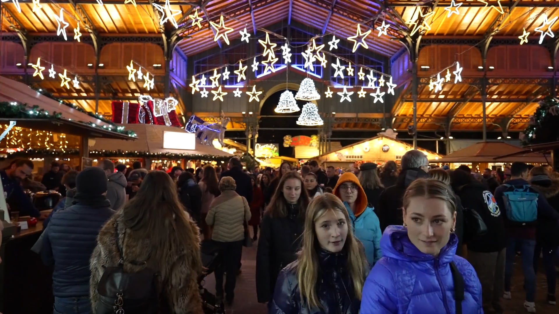 Montreux Noël La Place du Marché & le Père Noël volant