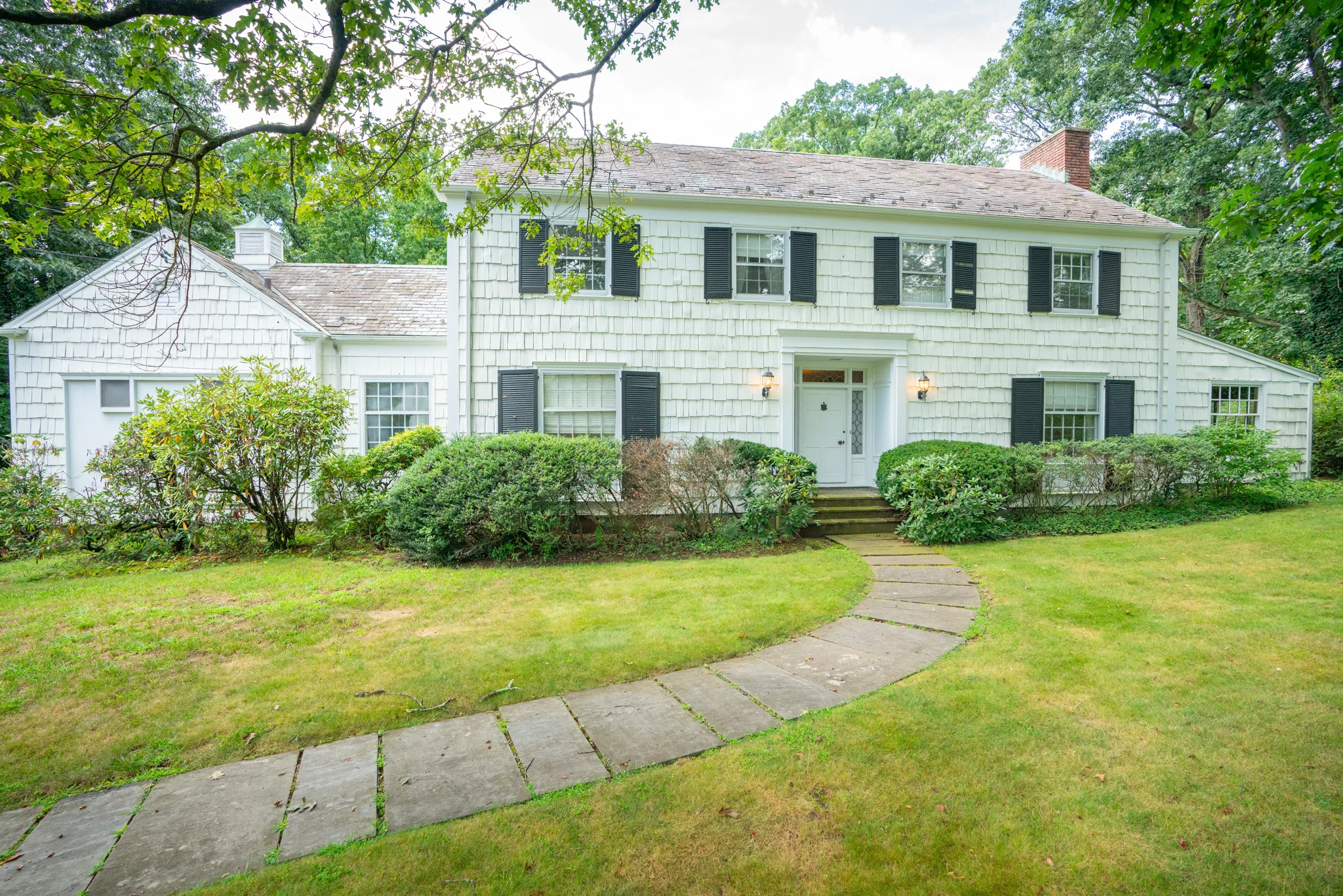 5 Larch Lane, Larchmont NY on Vimeo