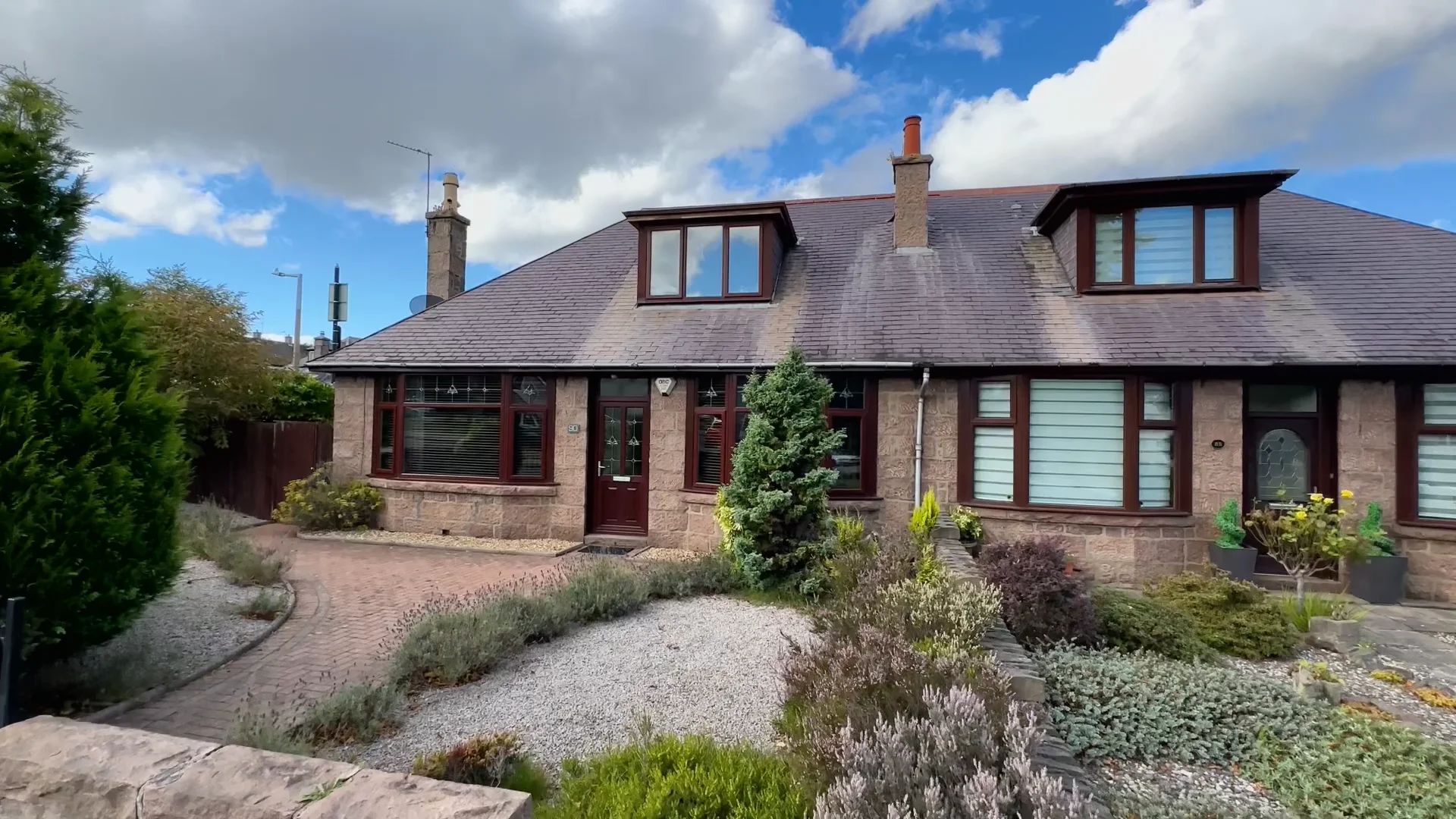 90 Cairncry Road (MLS 1080p Unbranded) on Vimeo