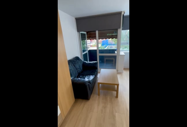 Kings size Double room with private shower se1 Main Photo