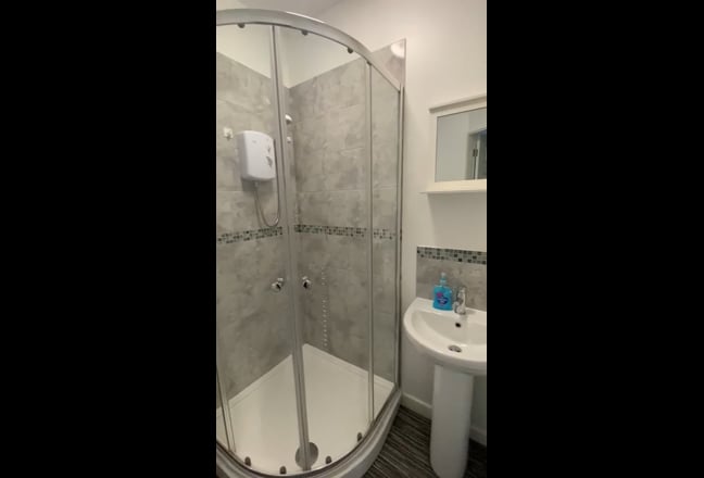 🚿 Double En-Suite Room With TV📺 Main Photo
