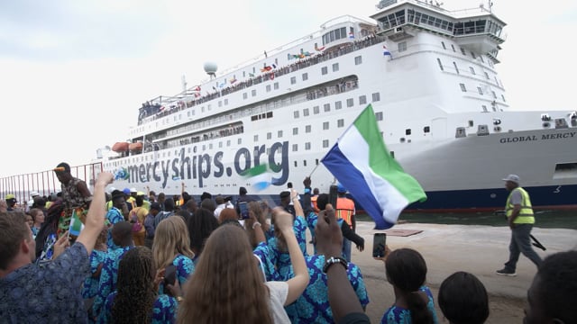 Sierra Leoneans Welcome The Global Mercy