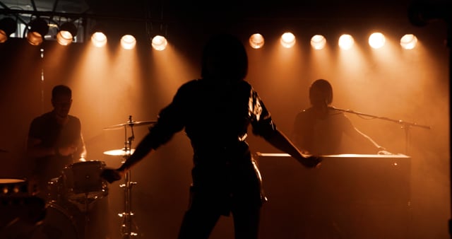 Buđenje feat. Lara Bang - Bolje ne, ne, ne