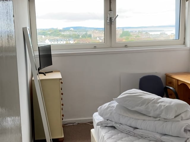 Student Room for Rent  in 2-Bed Flat🏠📚 Main Photo
