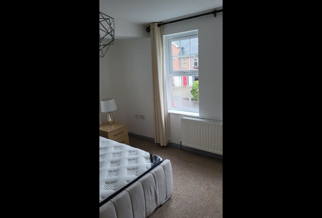 Large two double bedroom apartment upper Ormeau Main Photo