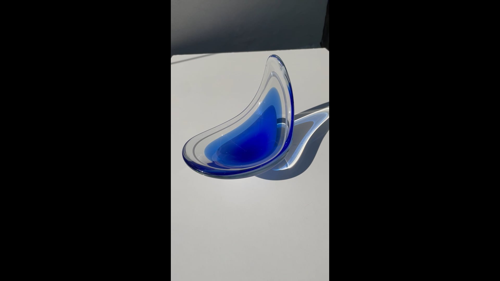 Flygsfors 1956 Blue Coquille Art Glass Bowl, Sweden at 1stDibs