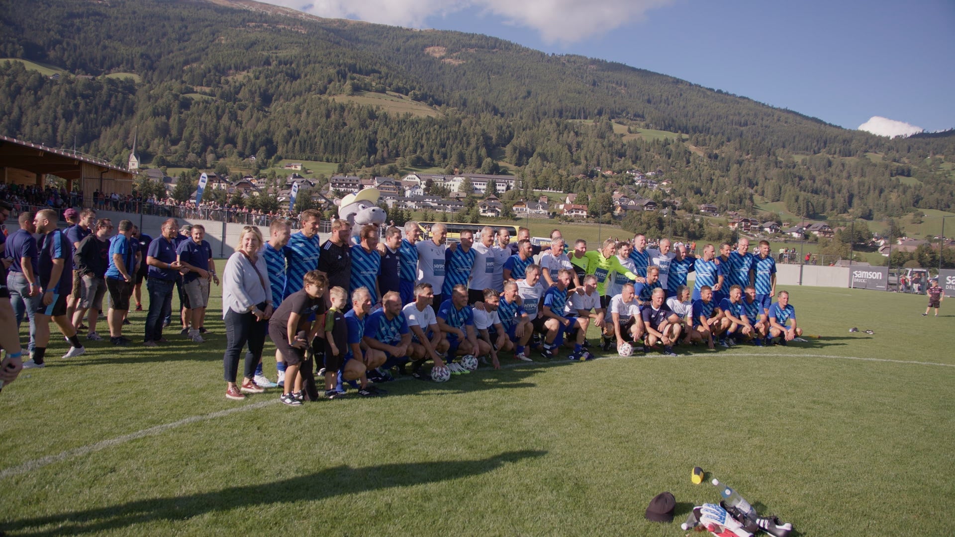 oesterreichs-fussball-legenden-der-copa-pele-traten-gegen-den-usk-sankt-michael-an