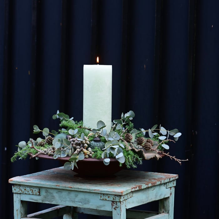 Mellemstor rusten skål/fad med bred kant, rust Ø: 40 cm H: 9 cm | Claus ...